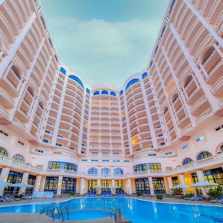 Tolip Hotel Alexandria Eksteriør bilde The hotel in 2015