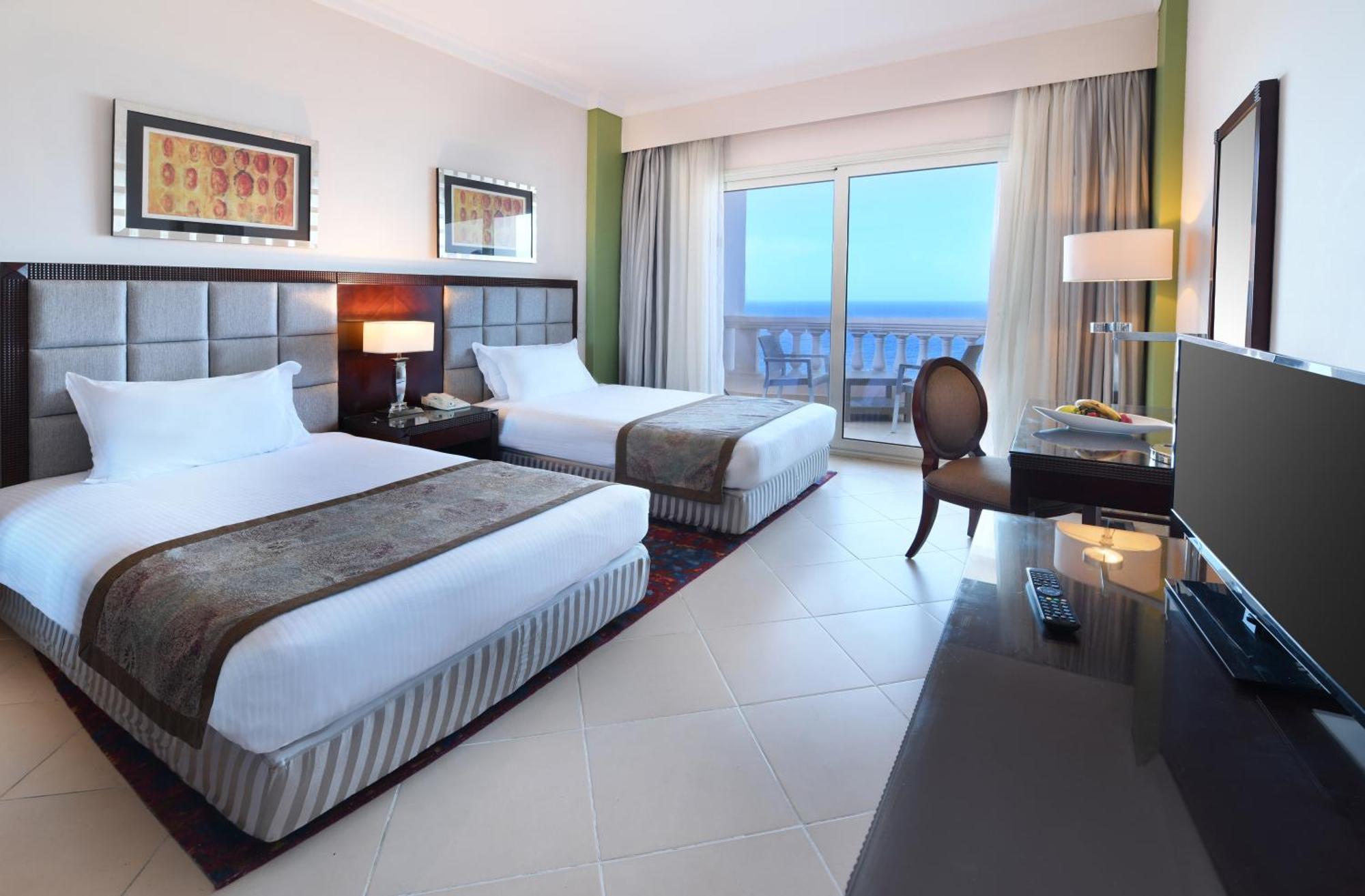 Tolip Hotel Alexandria Eksteriør bilde A room at the resort