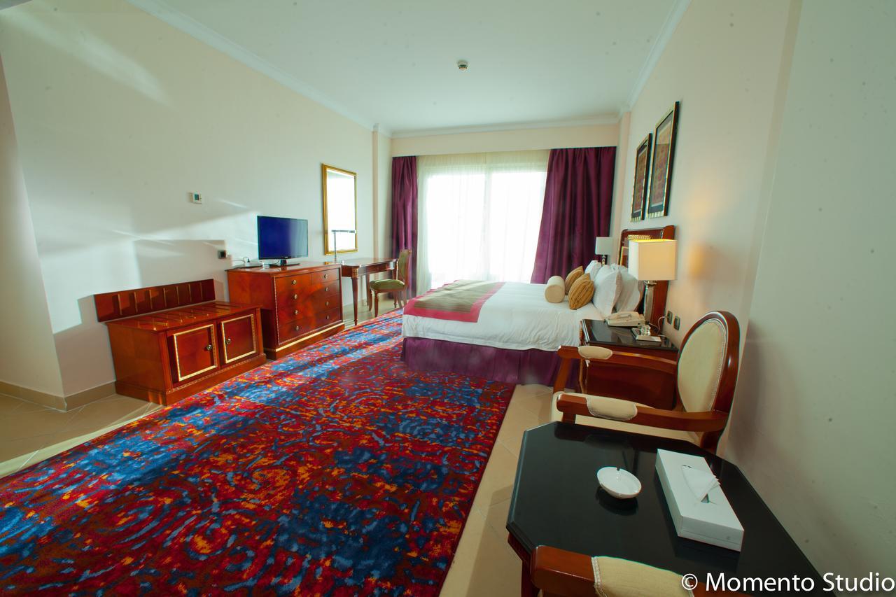Tolip Hotel Alexandria Eksteriør bilde A room at the hotel